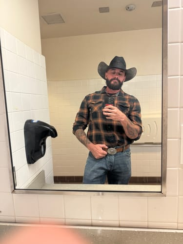 Westyn customer wearing the belt